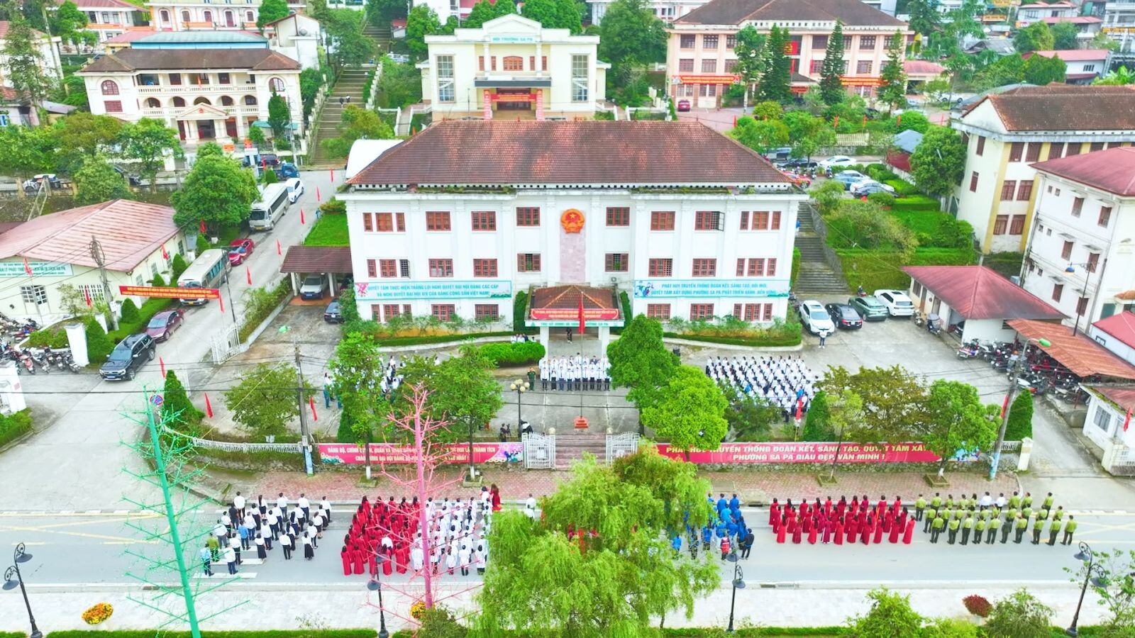 Phường Sa Pa: Hơn 500 đại biểu tham gia Lễ chào cờ và sinh hoạt tư tưởng dưới cờ tháng 8